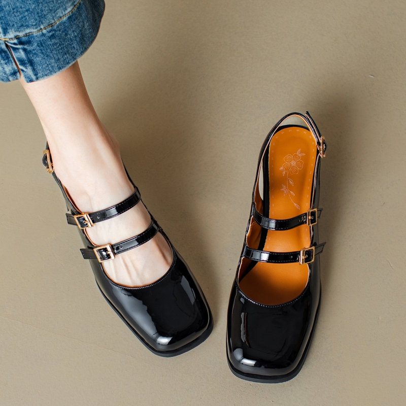أحذية ماري جينس النسائية الأني - مراجعة Leather Classic Strap وسعره